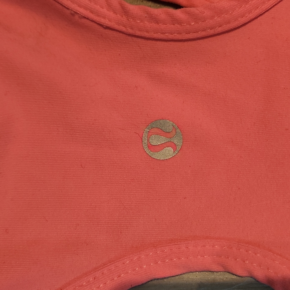 Lululemon Tank Top Racerback Size 8 Bright Coral Top *Has small stain* - Picture 5 of 5
